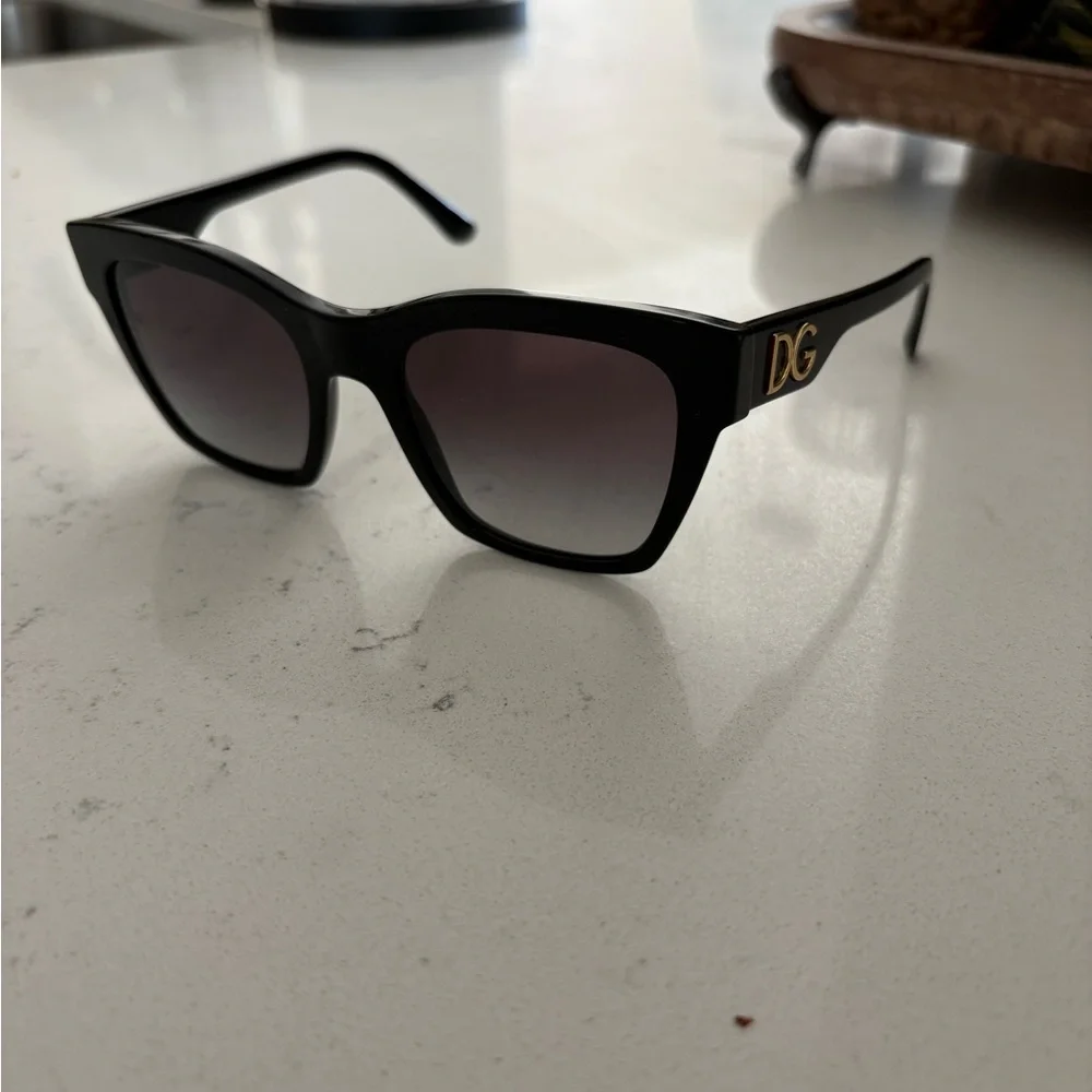 Dolce & Gabbana Sunglasses - Picture 3 of 6